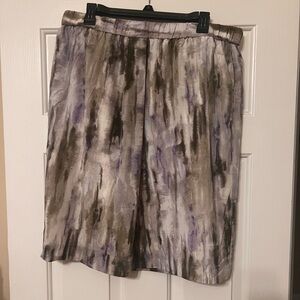Chico’s Size 2 Floral Skirt Gray Lavender and Green Stretch